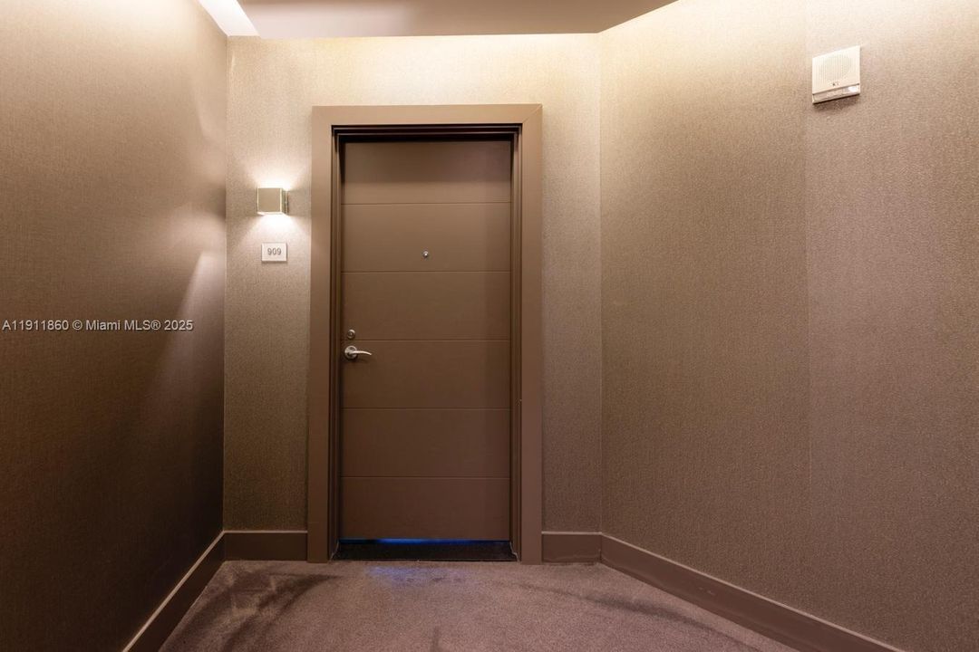 На продажу: $1,995,000 (3 спален, 3 ванн, 2225 Квадратных фут)