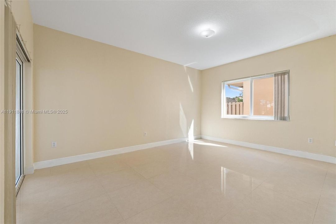 For Sale: $715,000 (3 beds, 2 baths, 1623 Square Feet)