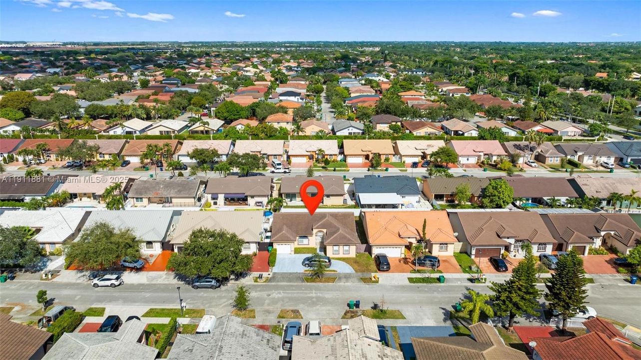 For Sale: $715,000 (3 beds, 2 baths, 1623 Square Feet)