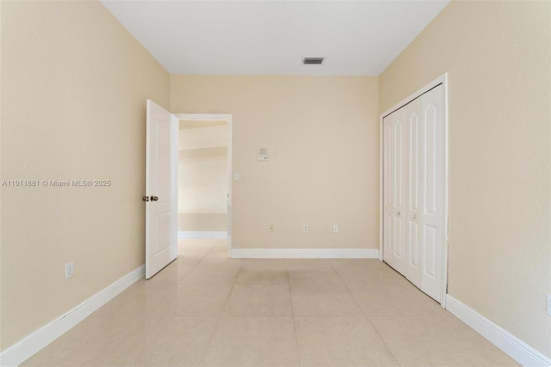 For Sale: $715,000 (3 beds, 2 baths, 1623 Square Feet)