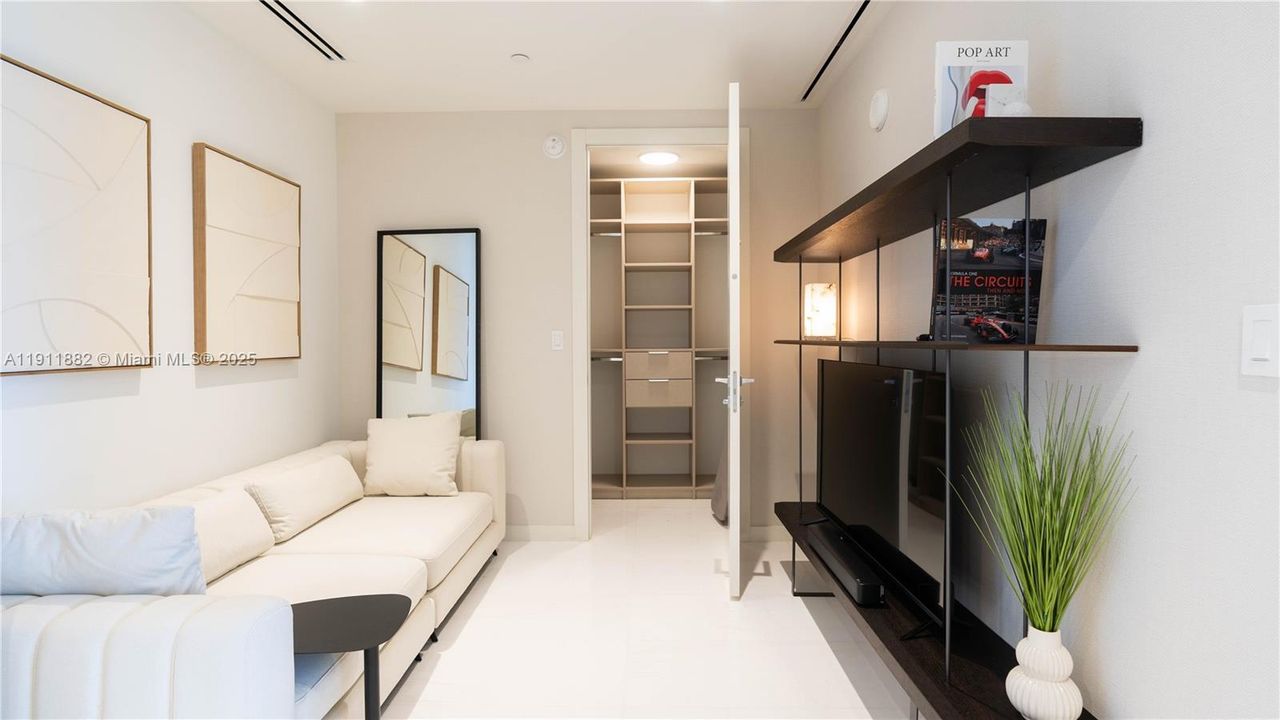 Recently Rented: $14,500 (2 beds, 3 baths, 1675 Square Feet)