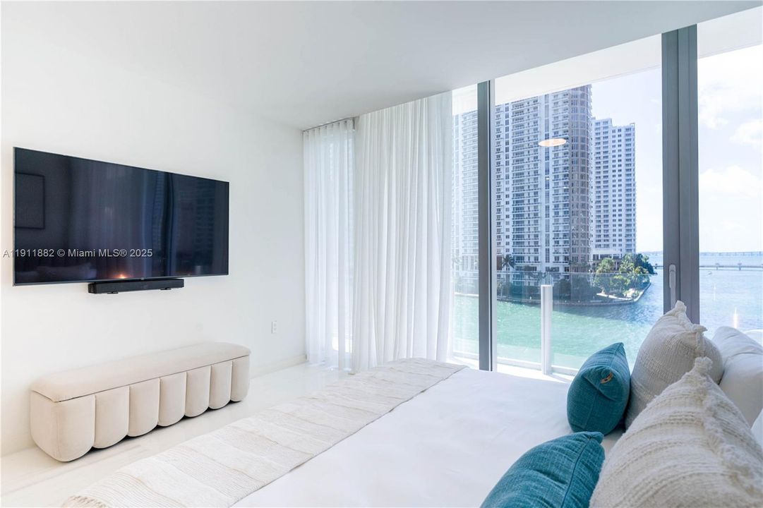 Recently Rented: $14,500 (2 beds, 3 baths, 1675 Square Feet)