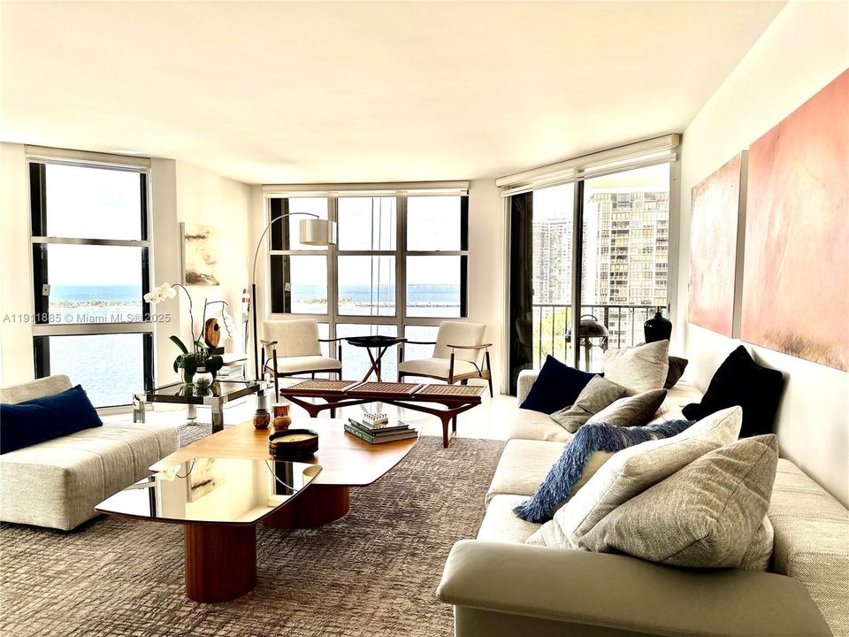 待售: $1,258,000 (3 贝兹, 2 浴室, 2133 平方英尺)