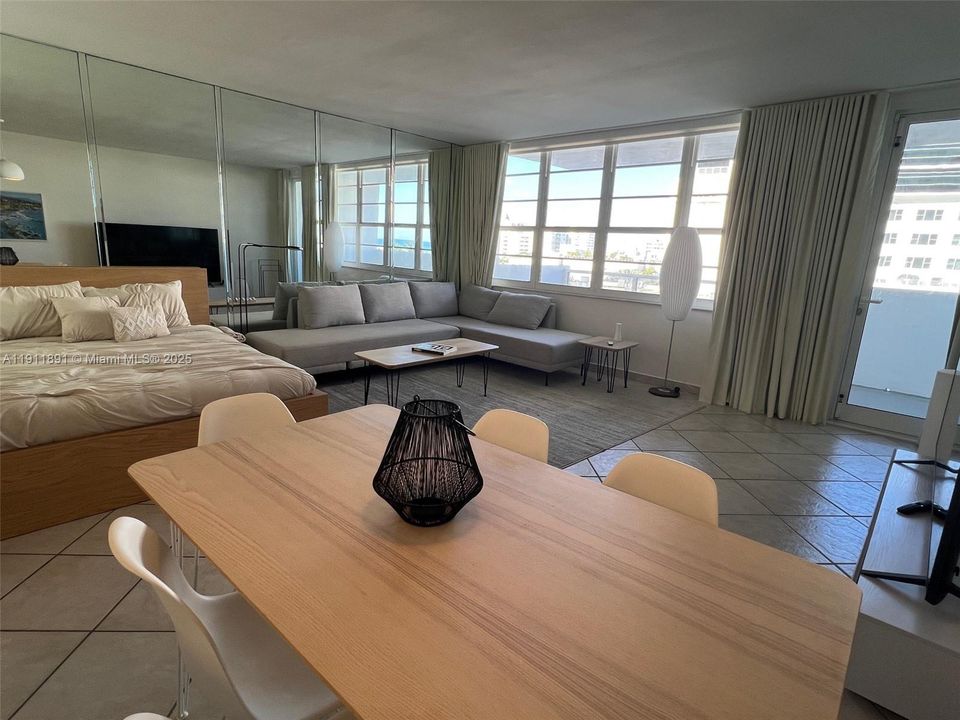 For Sale: $429,999 (0 beds, 1 baths, 550 Square Feet)