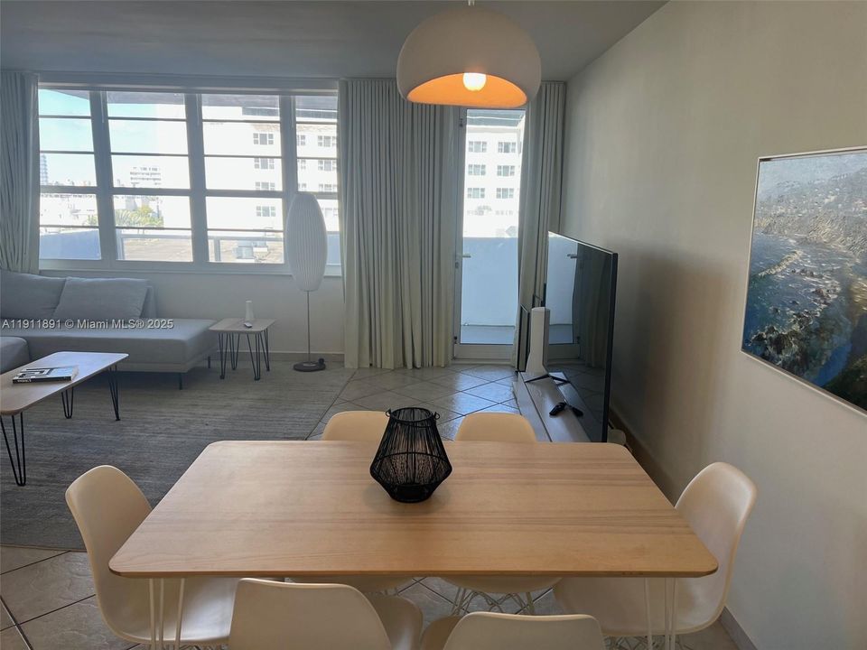 For Sale: $429,999 (0 beds, 1 baths, 550 Square Feet)