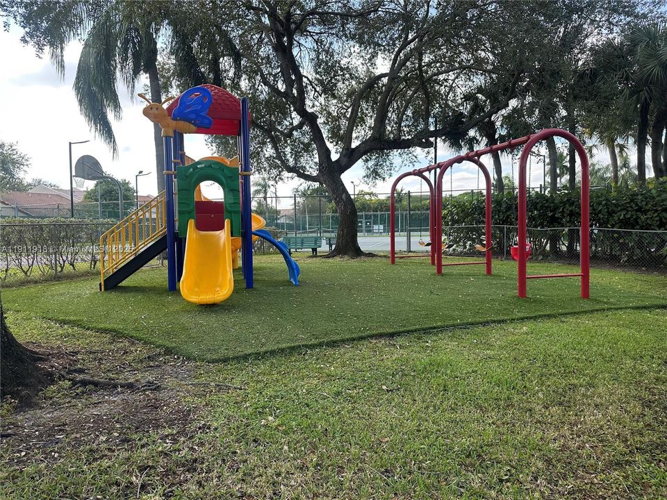 На продажу: $520,000 (3 спален, 2 ванн, 1492 Квадратных фут)