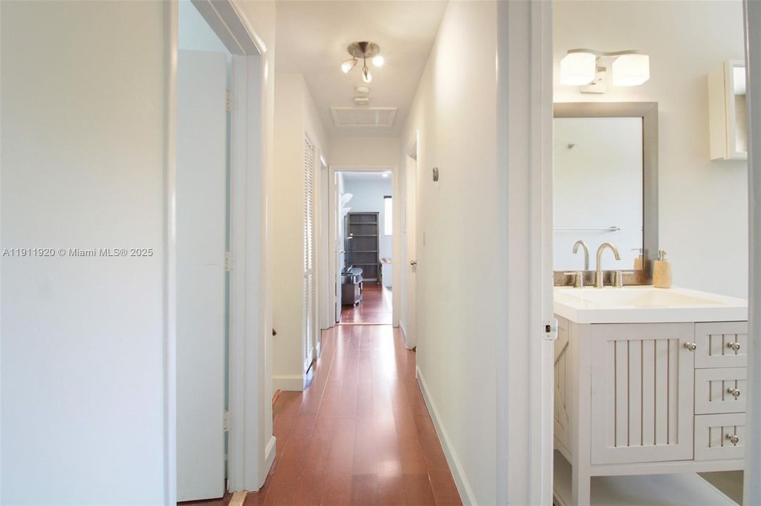 For Rent: $13,545 (6 beds, 5 baths, 3450 Square Feet)