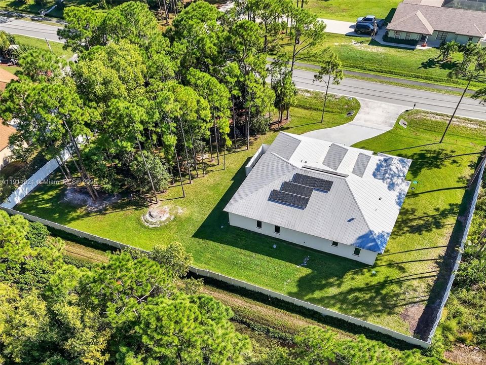 For Sale: $1,450,000 (4 beds, 3 baths, 3231 Square Feet)