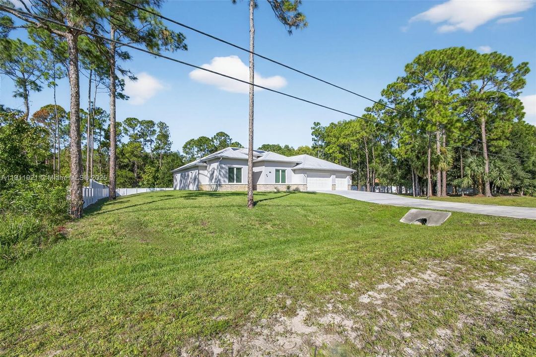 For Sale: $1,450,000 (4 beds, 3 baths, 3231 Square Feet)