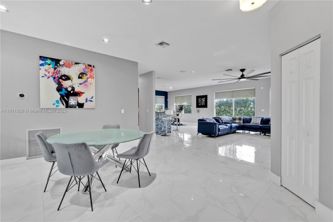 В аренду: $6,000 (5 спален, 3 ванн, 3582 Квадратных фут)