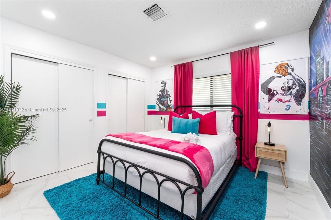 For Sale: $950,000 (0 beds, 0 baths, 2280 Square Feet)