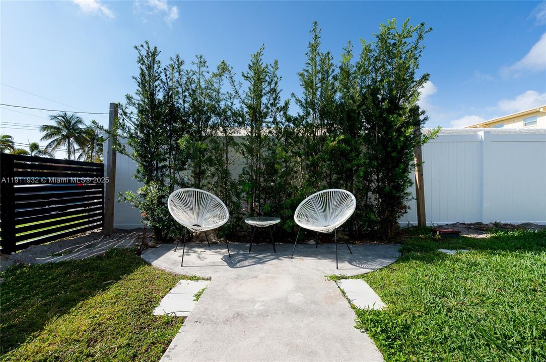 For Sale: $950,000 (0 beds, 0 baths, 2280 Square Feet)