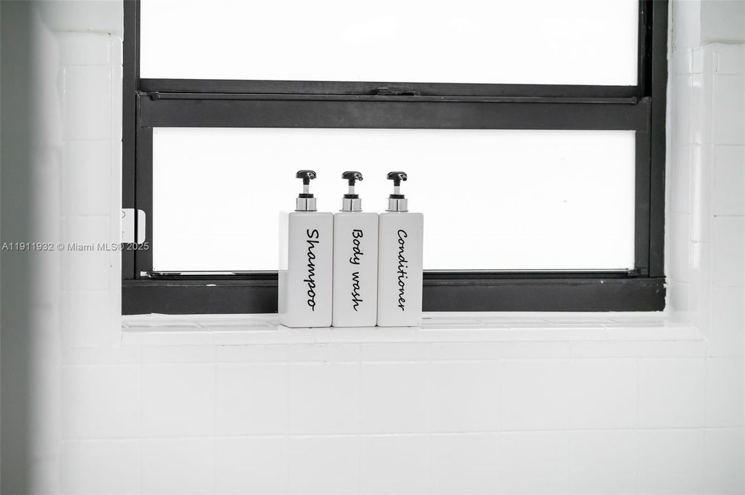 For Sale: $950,000 (0 beds, 0 baths, 2280 Square Feet)