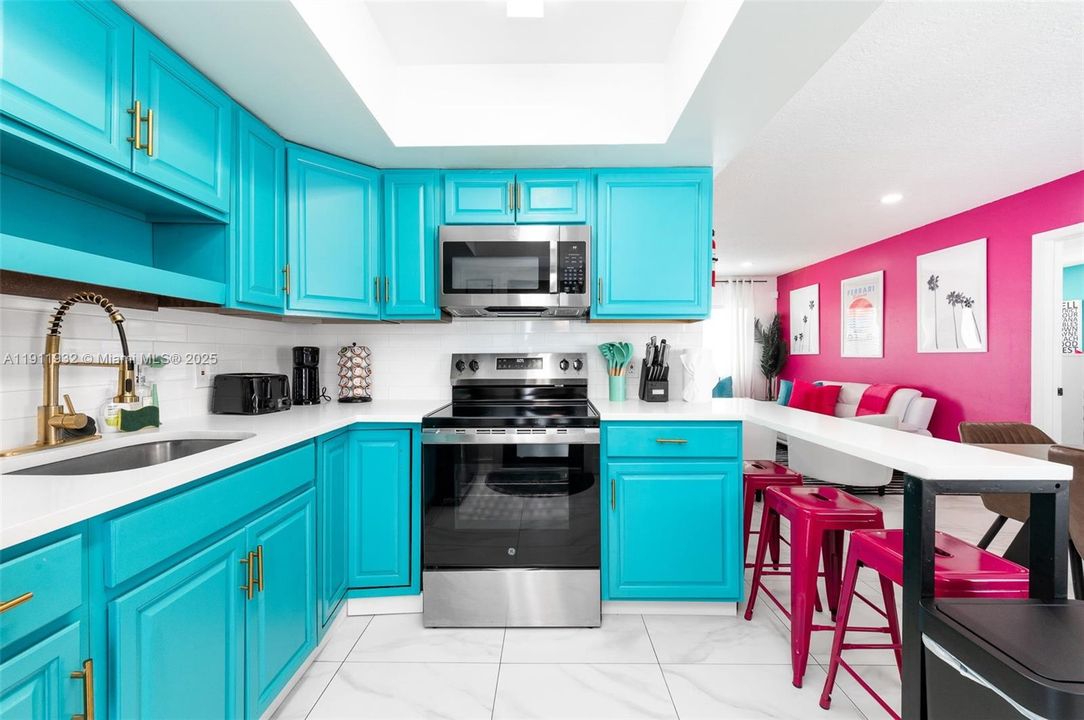 For Sale: $950,000 (0 beds, 0 baths, 2280 Square Feet)