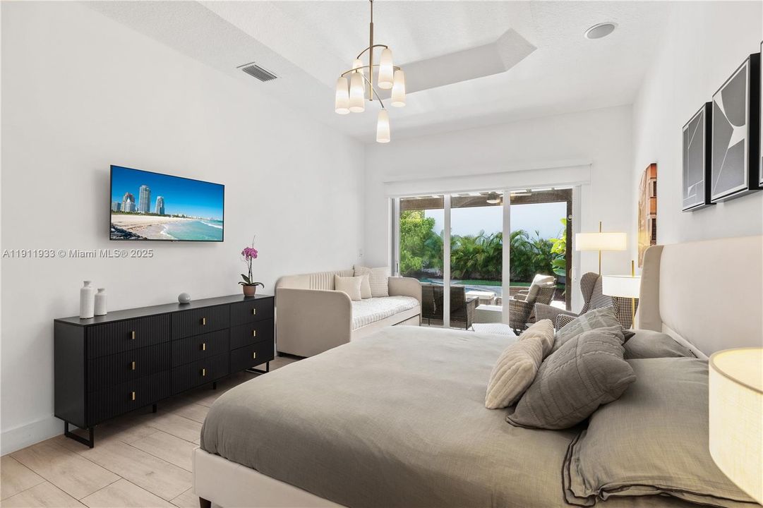 For Sale: $1,199,000 (4 beds, 2 baths, 2138 Square Feet)