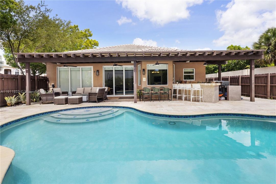 For Sale: $1,199,000 (4 beds, 2 baths, 2138 Square Feet)