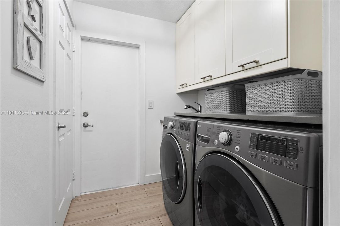 For Sale: $1,199,000 (4 beds, 2 baths, 2138 Square Feet)