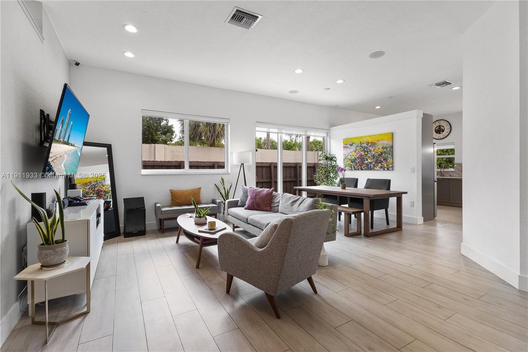 For Sale: $1,199,000 (4 beds, 2 baths, 2138 Square Feet)