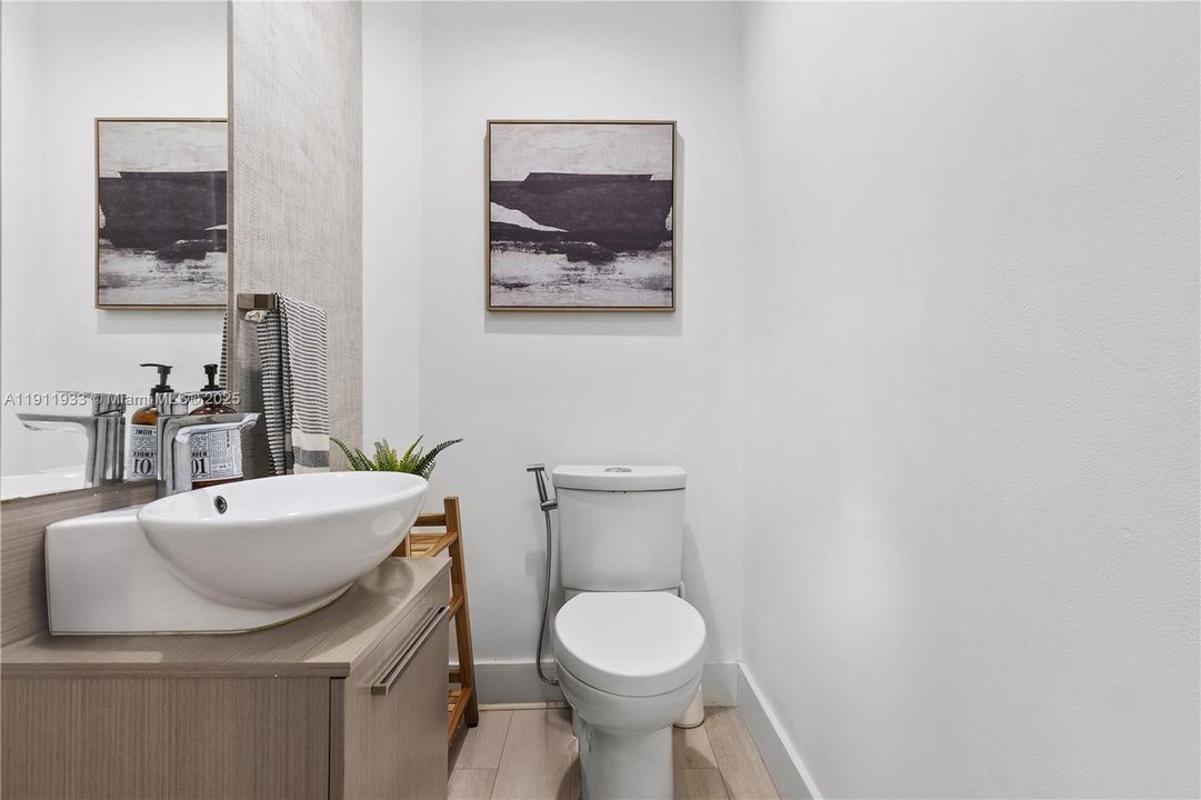 For Sale: $1,199,000 (4 beds, 2 baths, 2138 Square Feet)