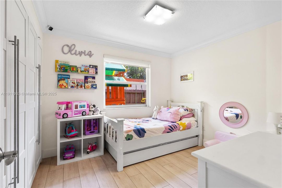 For Sale: $1,199,000 (4 beds, 2 baths, 2138 Square Feet)