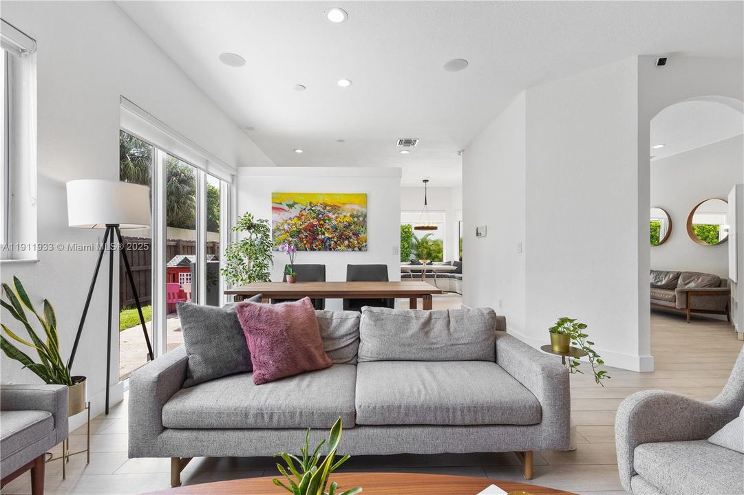 For Sale: $1,199,000 (4 beds, 2 baths, 2138 Square Feet)