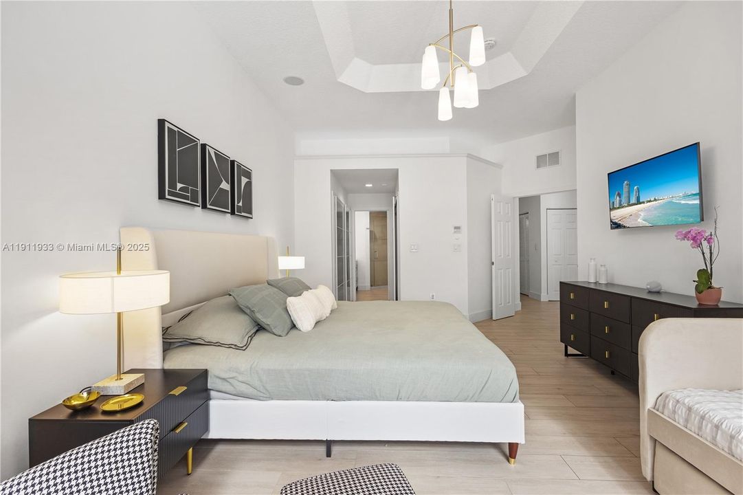 For Sale: $1,199,000 (4 beds, 2 baths, 2138 Square Feet)