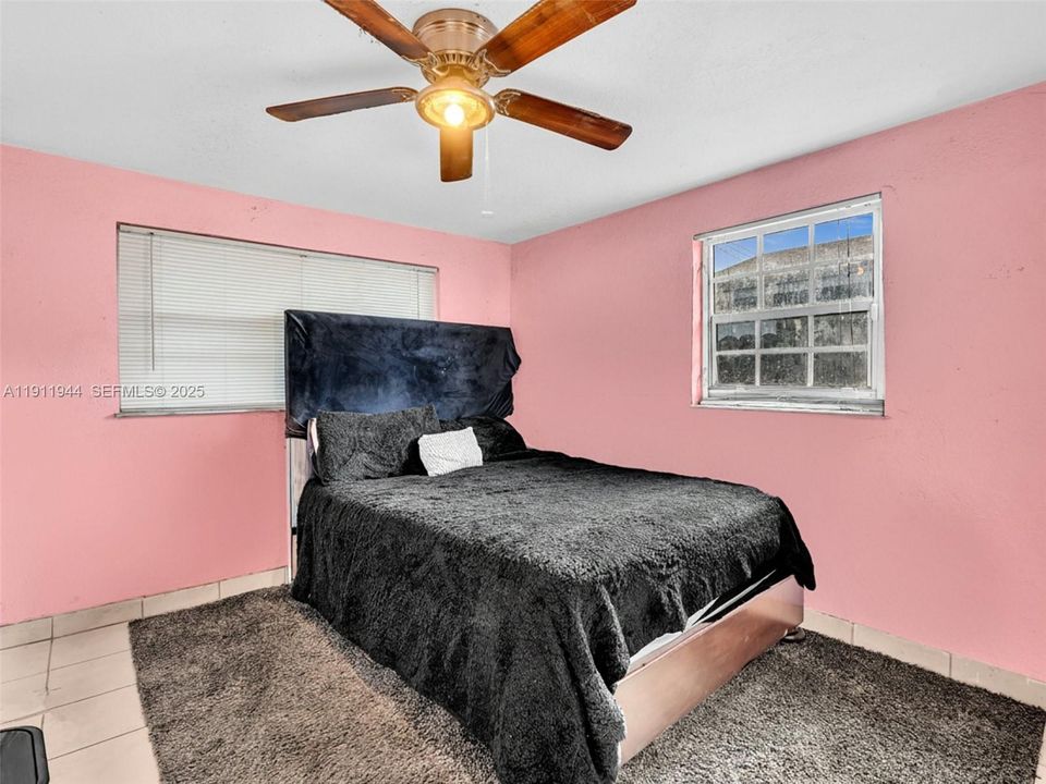 待售: $474,900 (4 贝兹, 2 浴室, 2149 平方英尺)