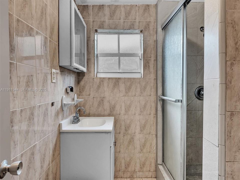 待售: $474,900 (4 贝兹, 2 浴室, 2149 平方英尺)