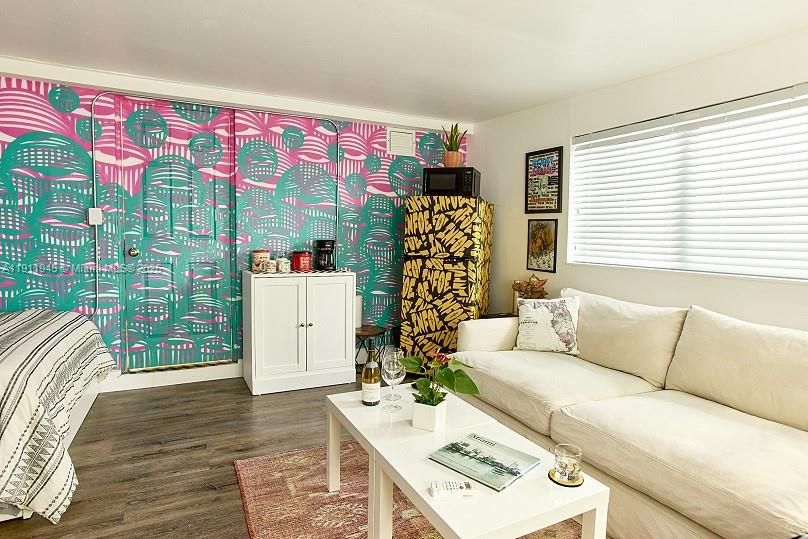 出租: $1,400 (0 贝兹, 1 浴室, 0 平方英尺)