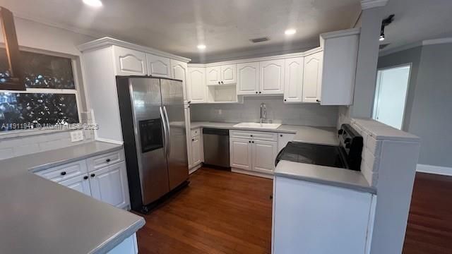 合同活跃: $2,450 (2 贝兹, 1 浴室, 1150 平方英尺)