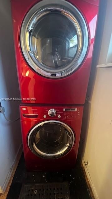 合同活跃: $2,450 (2 贝兹, 1 浴室, 1150 平方英尺)