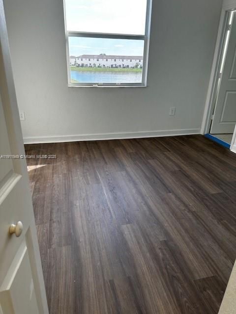 For Rent: $3,100 (3 beds, 3 baths, 1373 Square Feet)