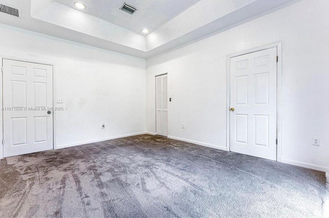 For Sale: $2,950 (3 beds, 2 baths, 0 Square Feet)