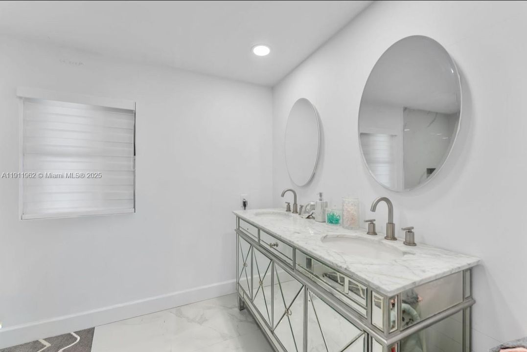 For Rent: $4,450 (4 beds, 2 baths, 0 Square Feet)