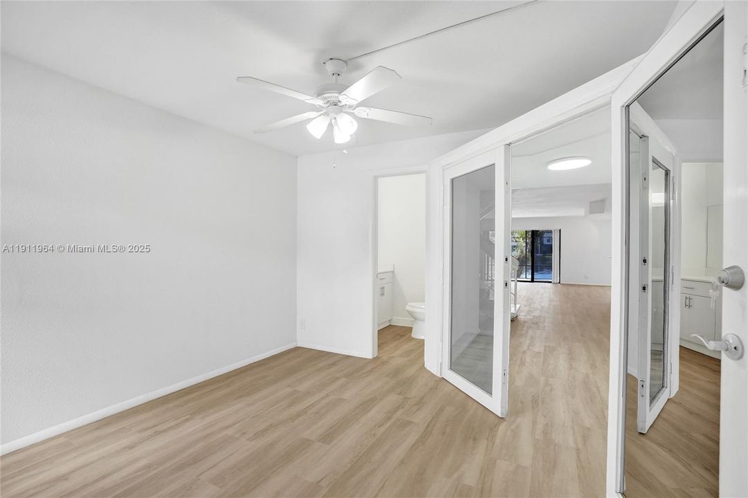 合同活跃: $398,000 (3 贝兹, 2 浴室, 2170 平方英尺)