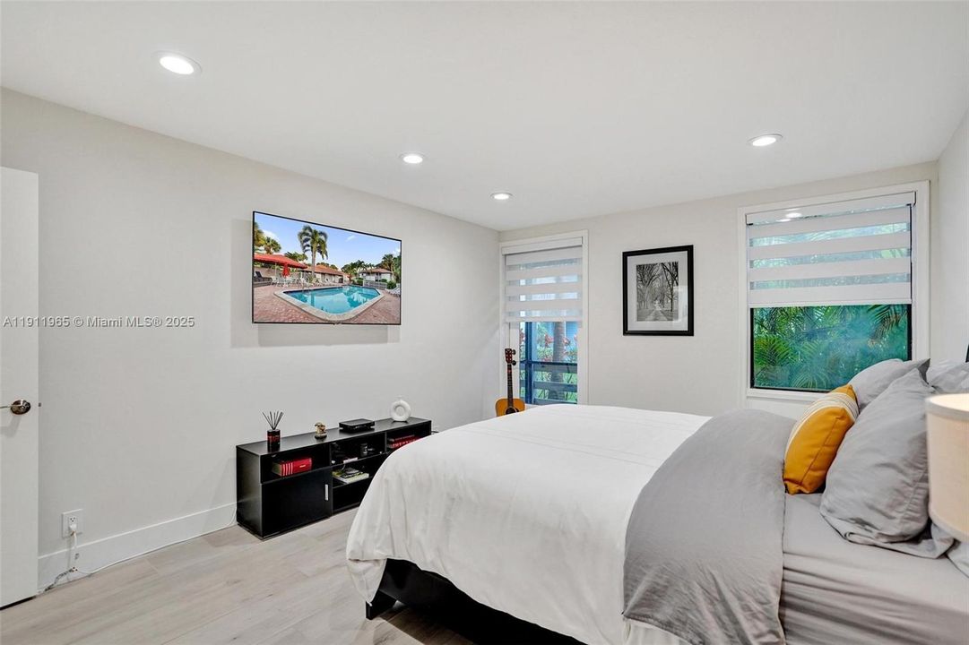 Activo con contrato: $298,000 (2 camas, 2 baños, 1229 Pies cuadrados)