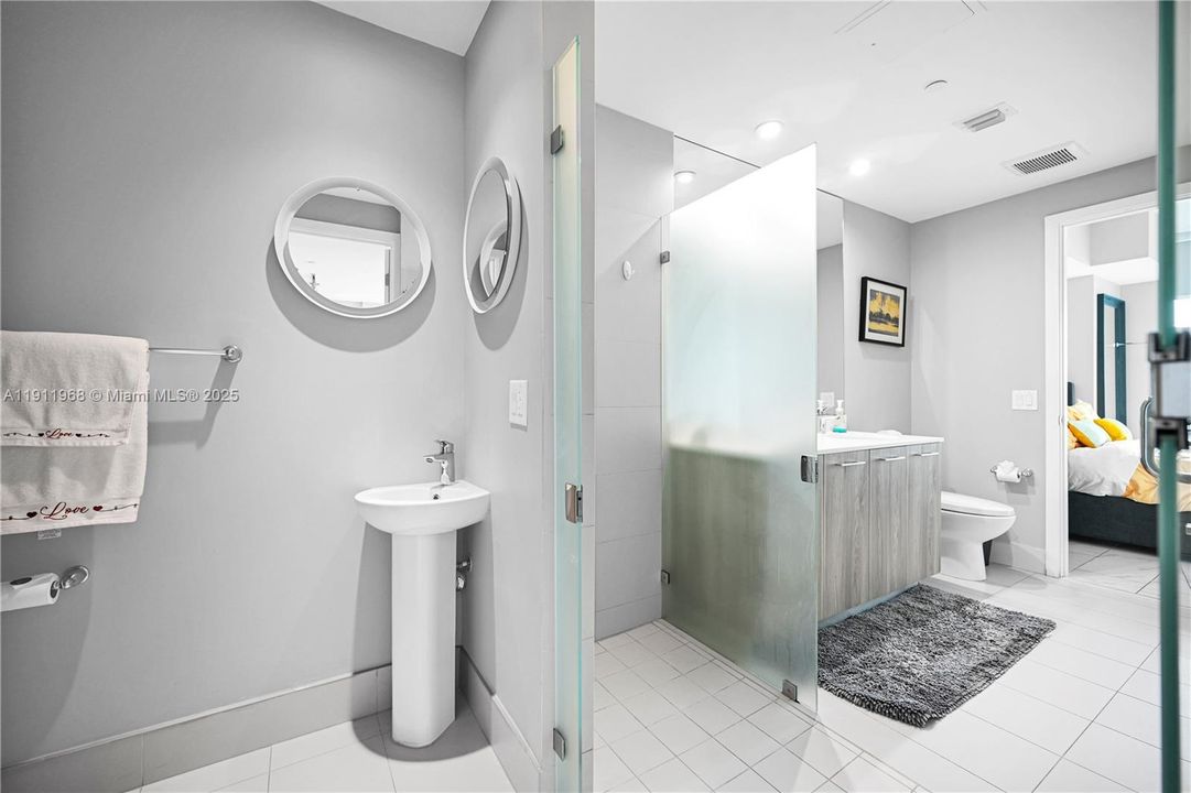 Recently Rented: $3,500 (1 beds, 1 baths, 610 Square Feet)