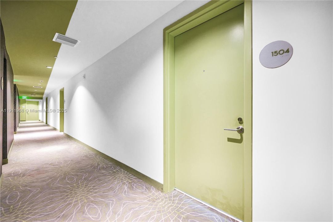 Recently Rented: $3,500 (1 beds, 1 baths, 610 Square Feet)