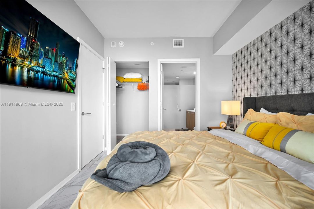 Recently Rented: $3,500 (1 beds, 1 baths, 610 Square Feet)