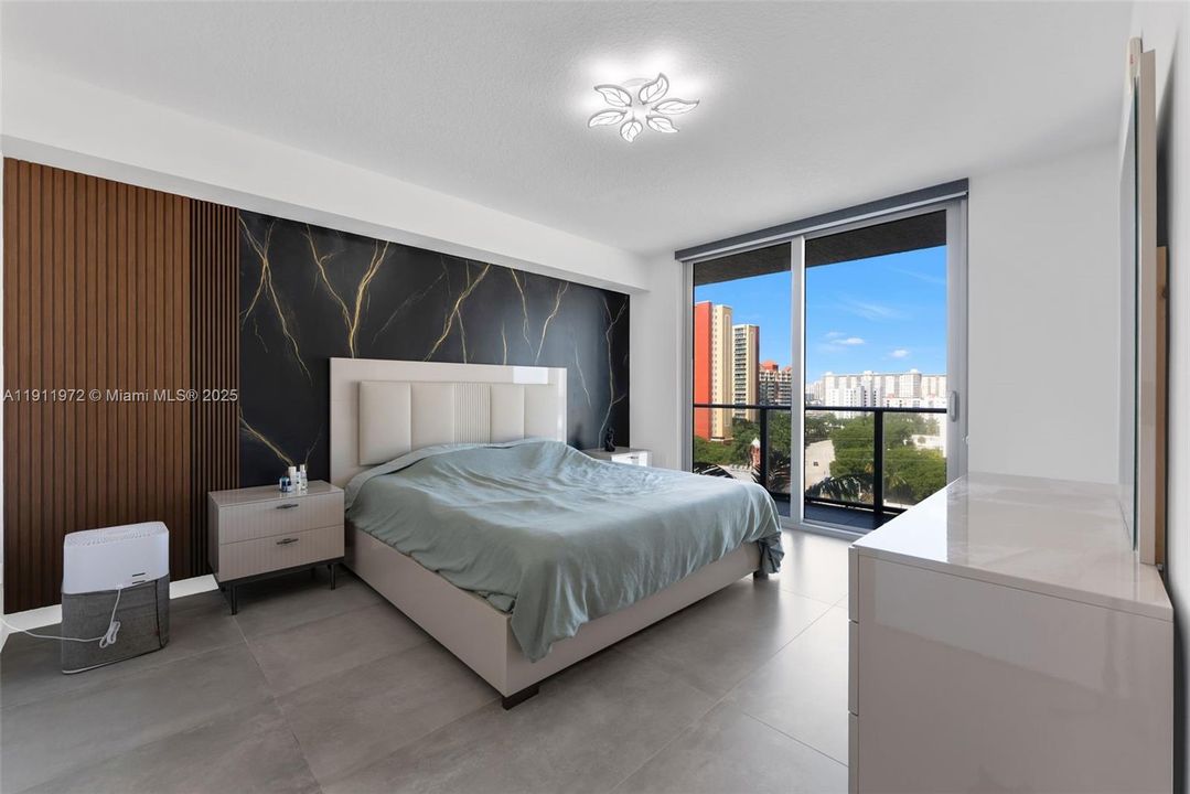 出租: $5,999 (3 贝兹, 3 浴室, 1541 平方英尺)