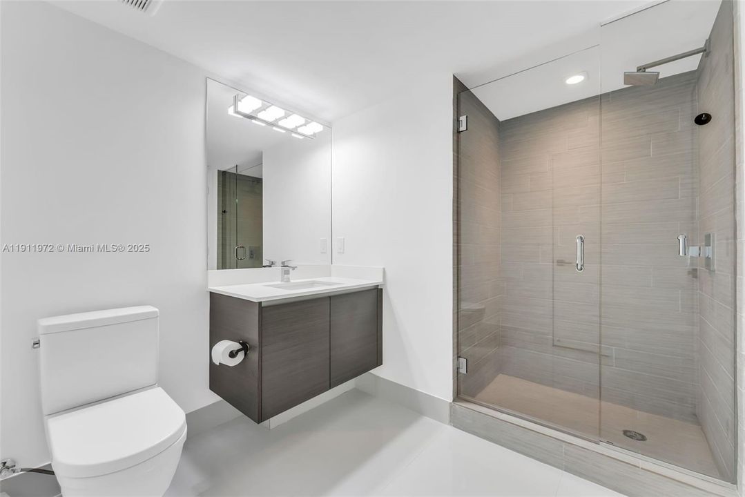 出租: $5,999 (3 贝兹, 3 浴室, 1541 平方英尺)