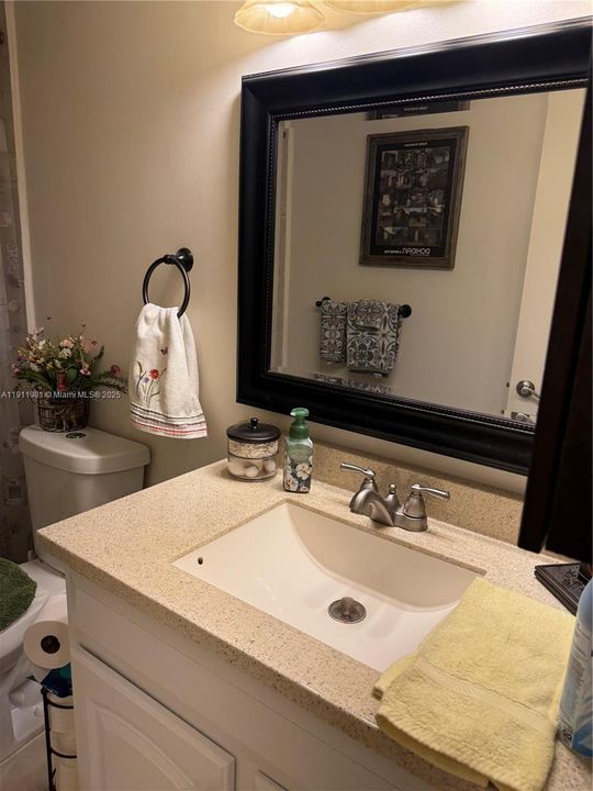 En Venta: $135,000 (2 camas, 2 baños, 1025 Pies cuadrados)