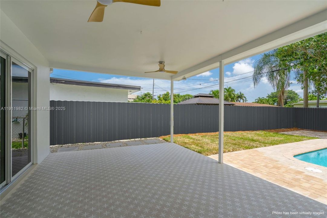 For Rent: $5,500 (3 beds, 2 baths, 1558 Square Feet)