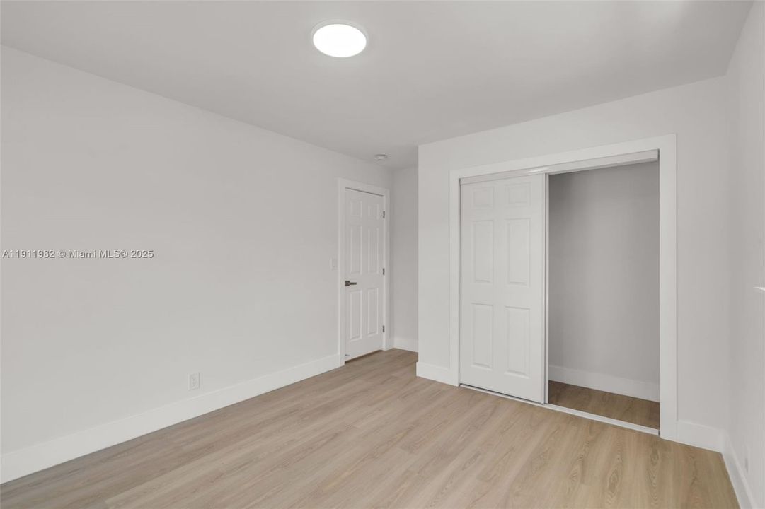 For Rent: $5,500 (3 beds, 2 baths, 1558 Square Feet)