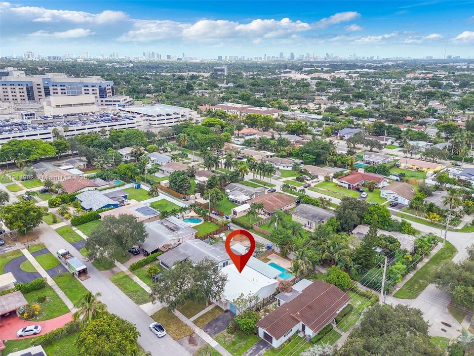 For Rent: $5,500 (3 beds, 2 baths, 1558 Square Feet)