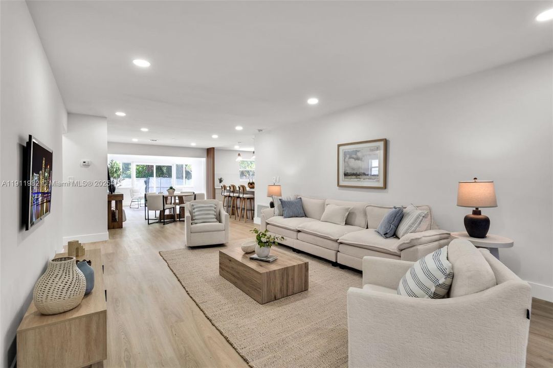 For Rent: $5,500 (3 beds, 2 baths, 1558 Square Feet)