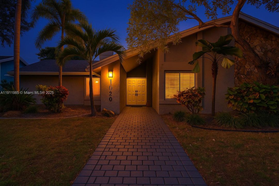 最近租的: $7,500 (4 贝兹, 3 浴室, 2879 平方英尺)