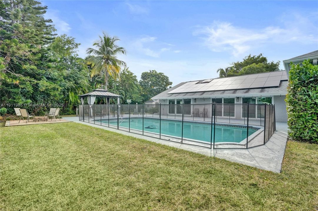 最近租的: $7,500 (4 贝兹, 3 浴室, 2879 平方英尺)