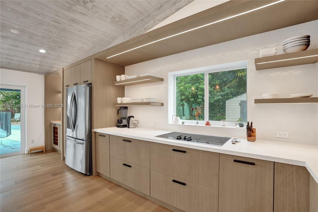 最近租的: $7,500 (4 贝兹, 3 浴室, 2879 平方英尺)