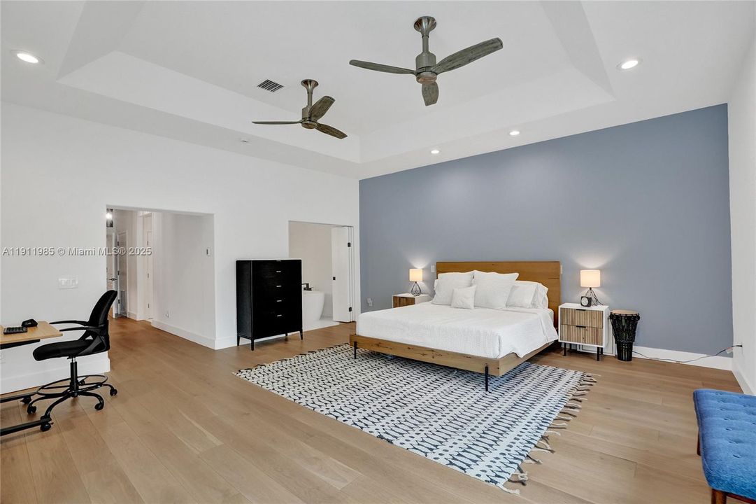 最近租的: $7,500 (4 贝兹, 3 浴室, 2879 平方英尺)